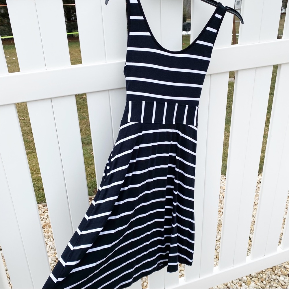 NWT Apt. 9 Black White Striped Casual Midi Dress